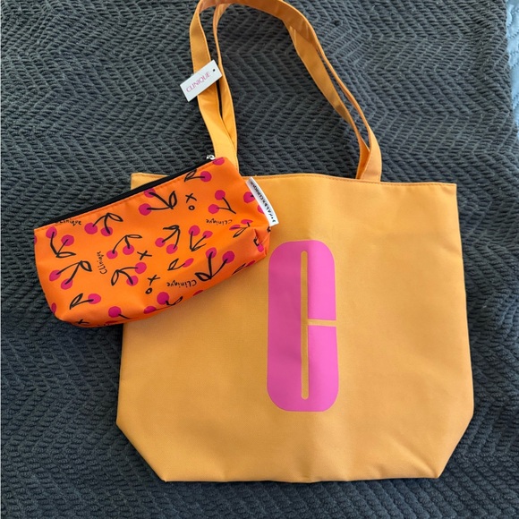 Clinique Tote and Makeup Bag - Picture 2 of 6